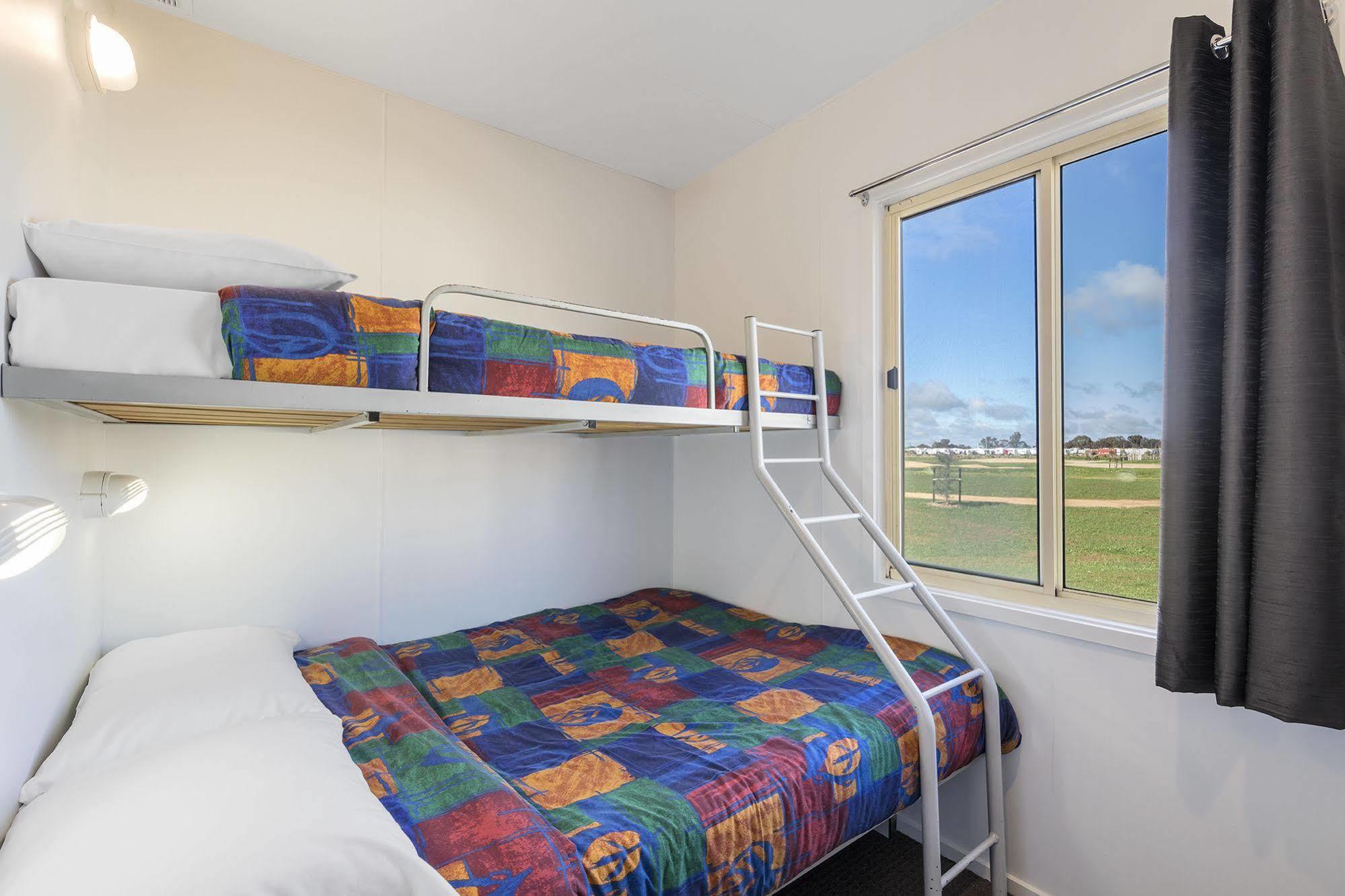 Racv Cobram Resort Экстерьер фото